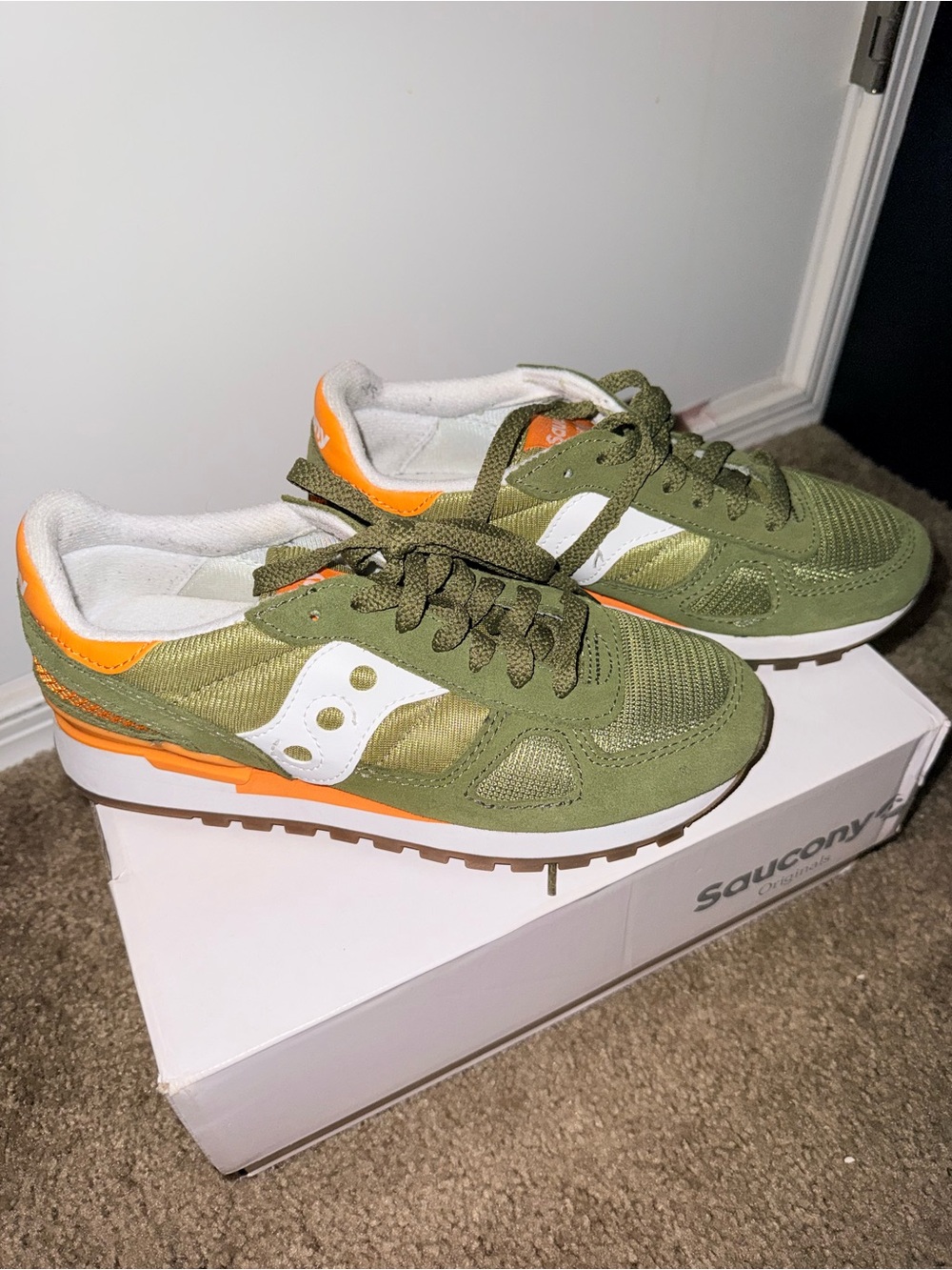 Saucony Olive Green & Orange Retro Runner Sneakers Mens/Womens.